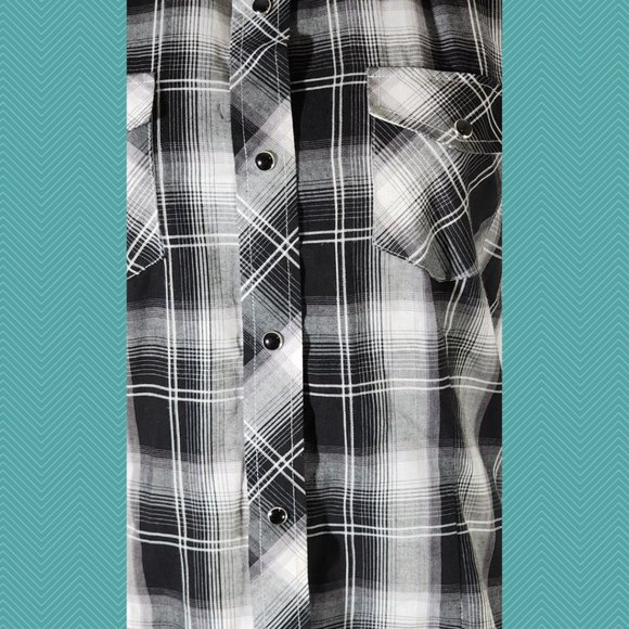 Roper Black Plaid Pearl Snap Western Blouse - Picture 2 of 5